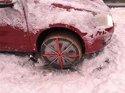 Snow Chains on 17&quot; and larger Alloys (18&quot; 19&quot; etc)-img_9716-jpg