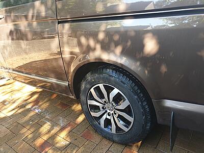 Vw t5 with amarok wheels-20210402_160612-jpg