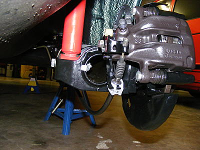 Rear suspension fitted up.-dscf1962-jpg