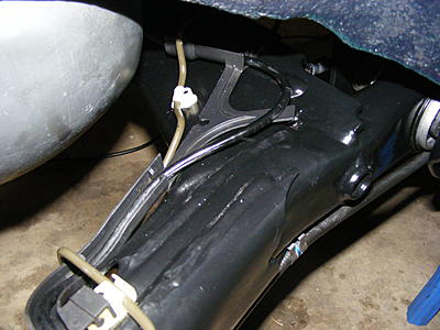 Rear suspension fitted up.-dscf1964-jpg