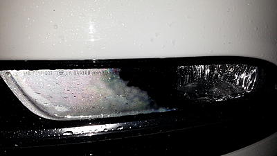 Condensation on inside of front fog lights...-20140426_233135-jpg