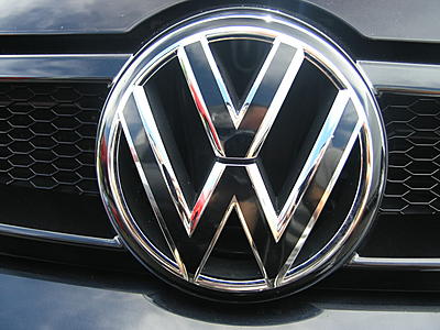 Golf: Aftermarket Front Emblem-p8278882-jpg