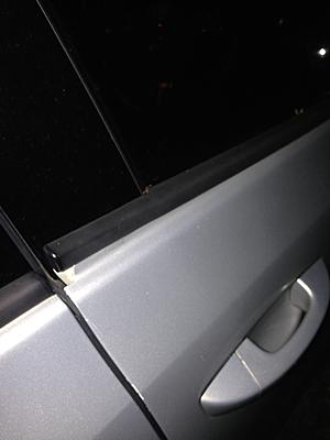 Weather strip on driver's side door-thumb_img_5279_1024-jpg