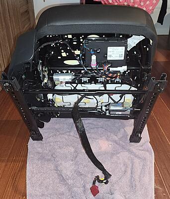 Electric seat dead after battery test-20230522_163200-jpg