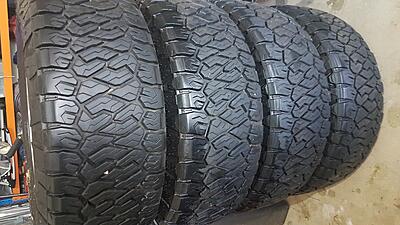 Amarok ALDO 17&quot; rims with Maxxis LT265 65 R17-amarok_spares-jpg