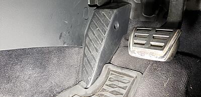 Dead Pedal (Foot Rest) Upgrade-20220712_155017-jpg