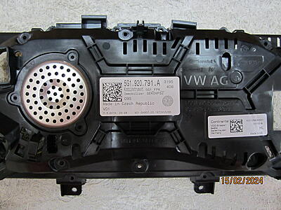 Golf 7.5 LCD digital instrument replacement - advice appreciated-img_3064-jpg